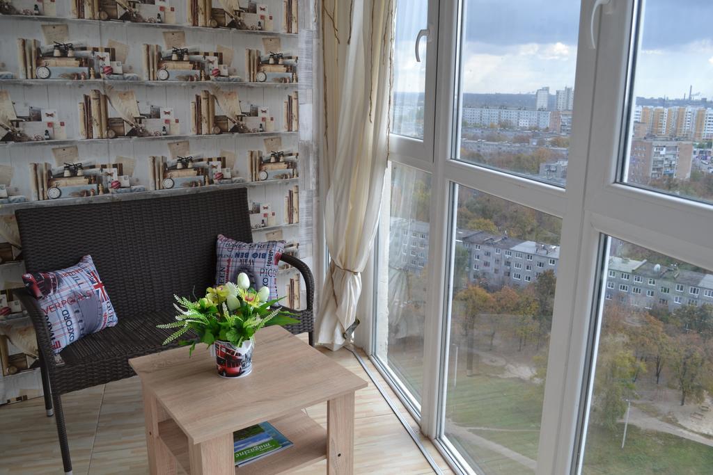 Apartment On Yuvilejnyj Avenue Charkiw Exterior foto